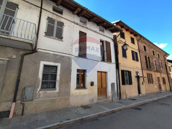 casa indipendente in vendita a Biella in zona Riva
