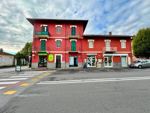 negozio in vendita a Biella in zona San Biagio
