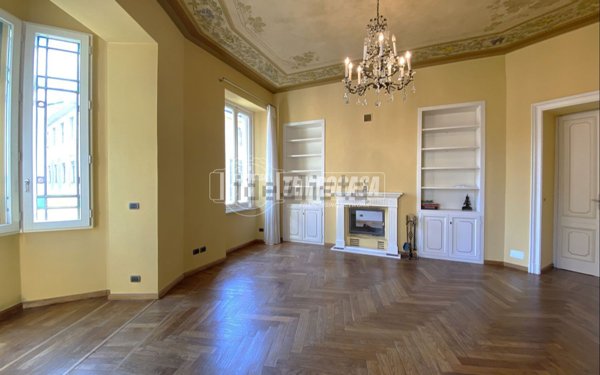 appartamento in vendita a Biella in zona Centro Città