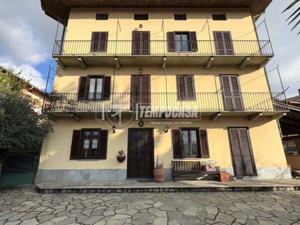 casa indipendente in vendita a Biella in zona Pavignano
