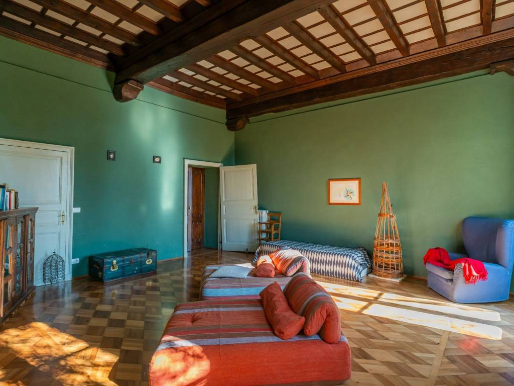 appartamento in vendita a Biella in zona Centro Città
