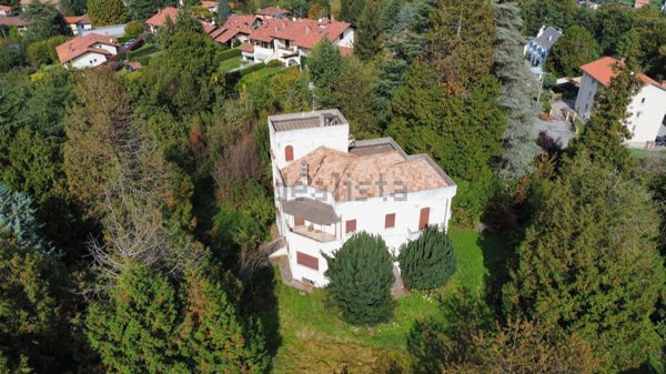 casa indipendente in vendita a Biella in zona Cossila