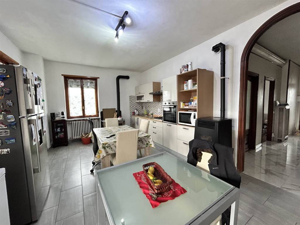 appartamento in vendita a Biella in zona Chiavazza