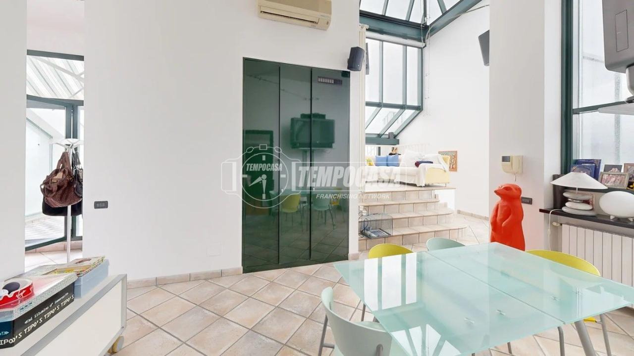 appartamento in vendita a Biella in zona Centro Città