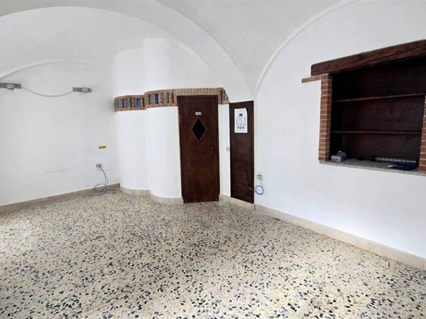 negozio in vendita a Biella in zona Chiavazza