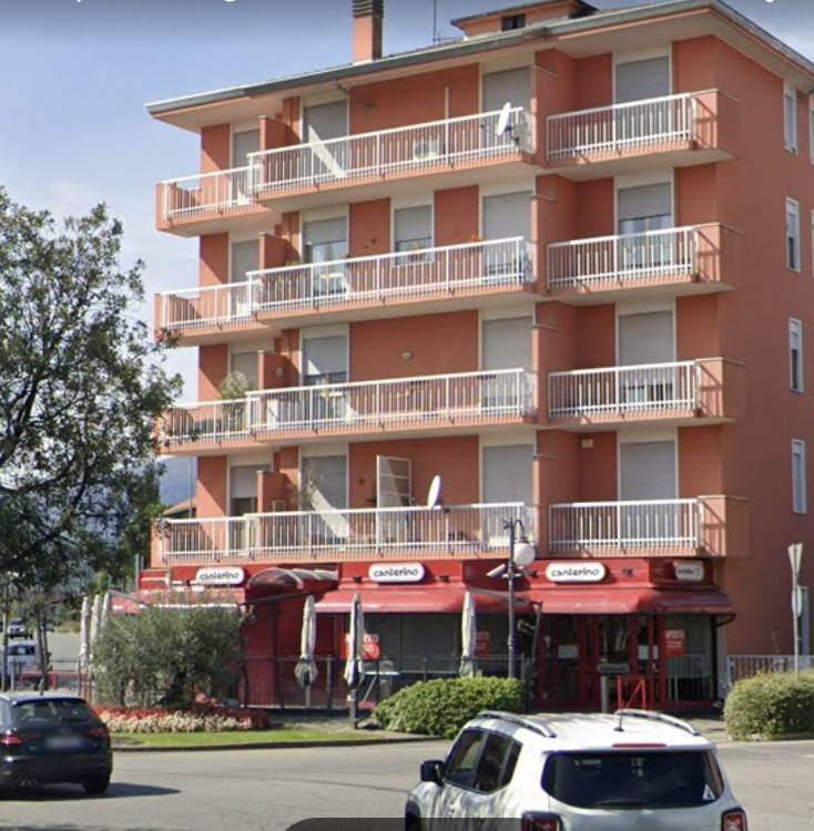 negozio in vendita a Biella in zona San Biagio
