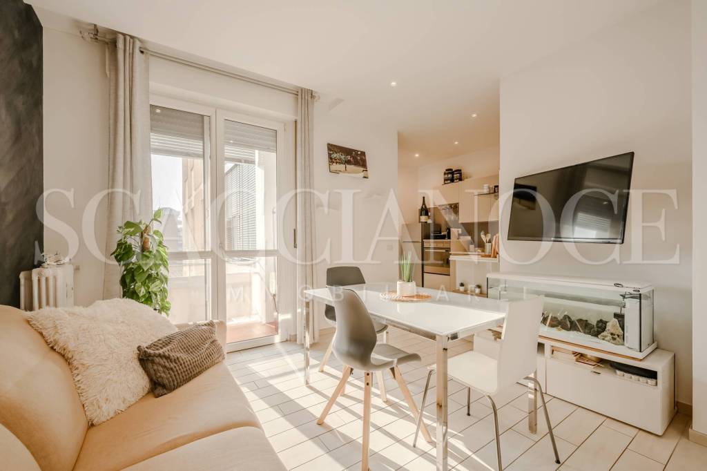 appartamento in vendita a Biella in zona Centro Città