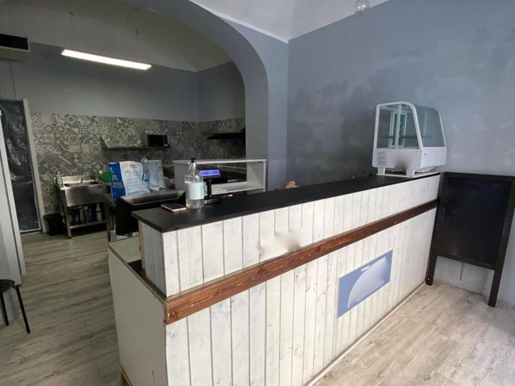 negozio in vendita a Biella in zona Centro Città