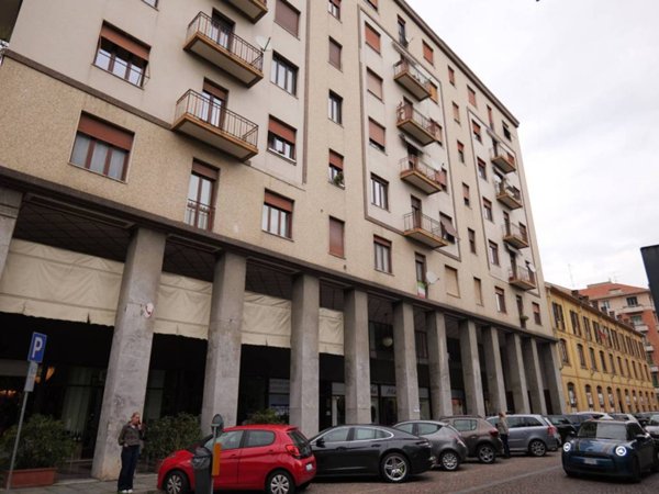 ufficio in vendita a Biella in zona Centro Città