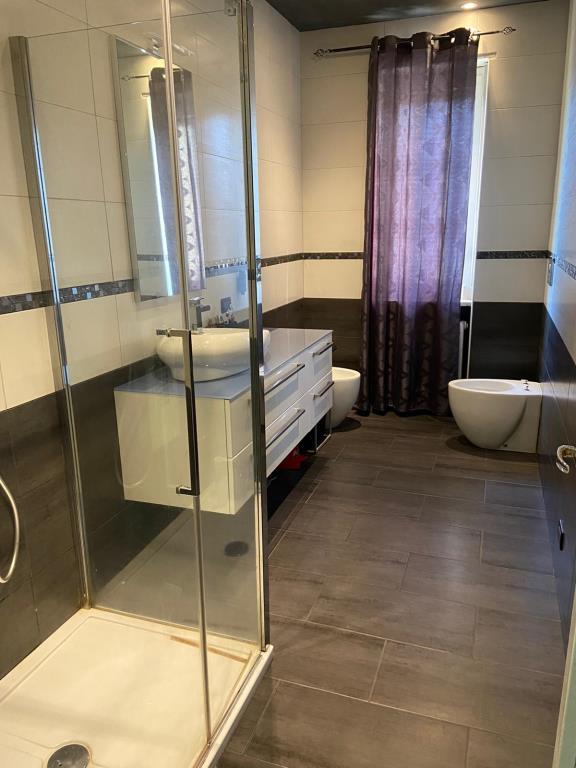 casa indipendente in vendita a Biella in zona Centro Città