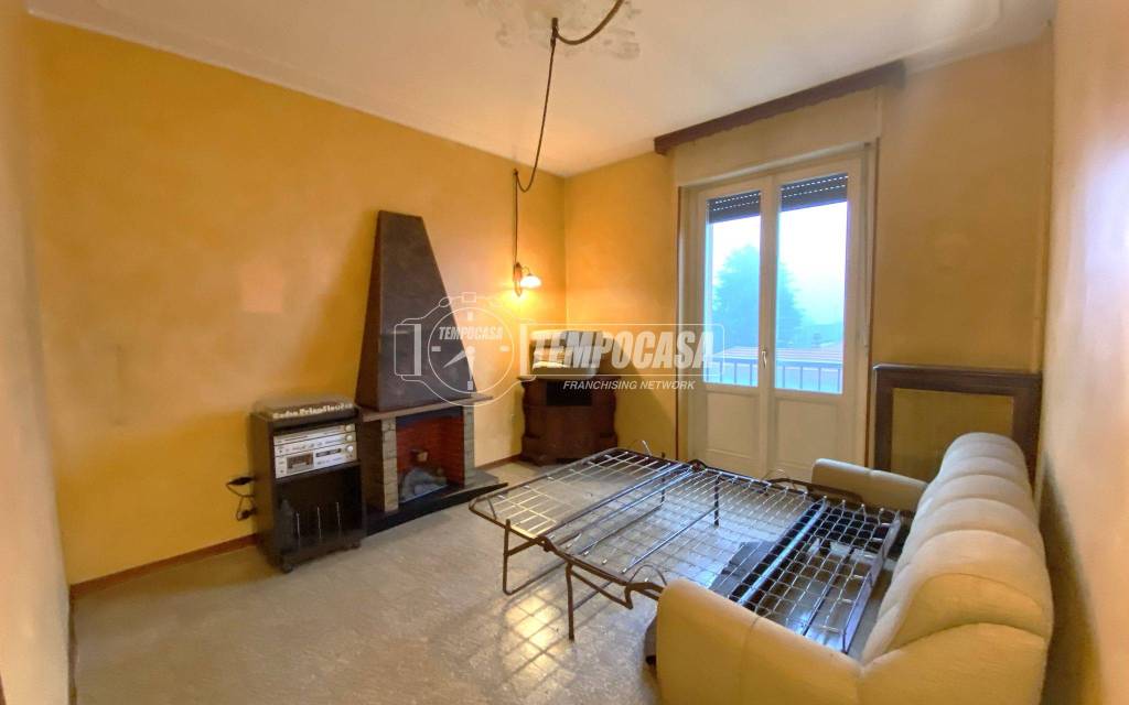 appartamento in vendita a Biella in zona Centro Città