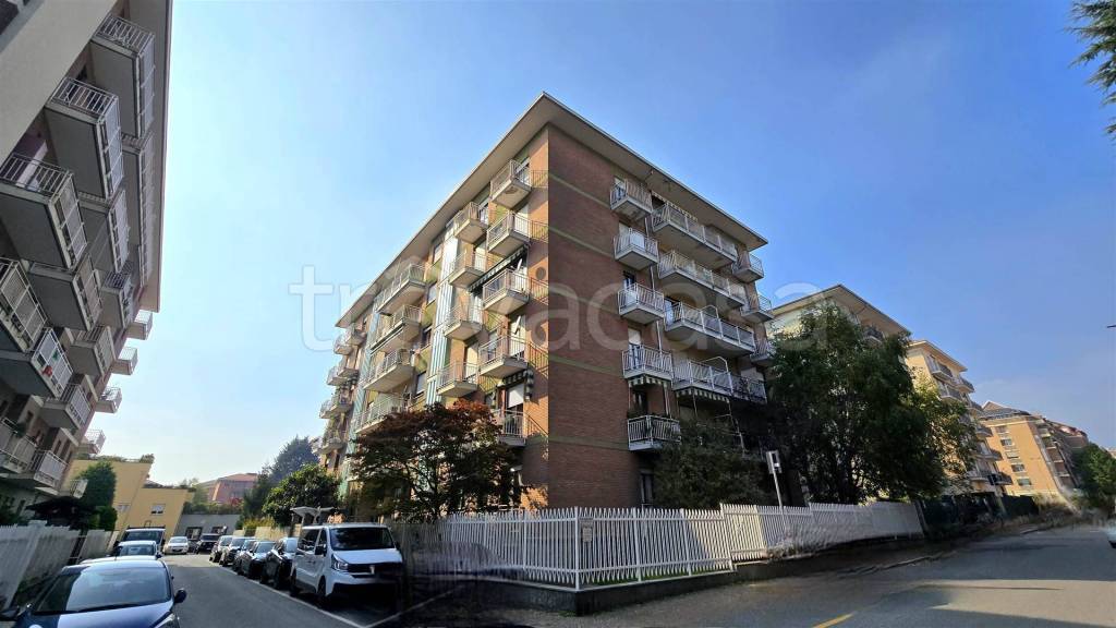 appartamento in vendita a Biella in zona Centro Città