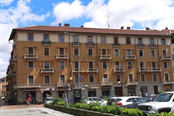 appartamento in vendita a Biella in zona Centro Città