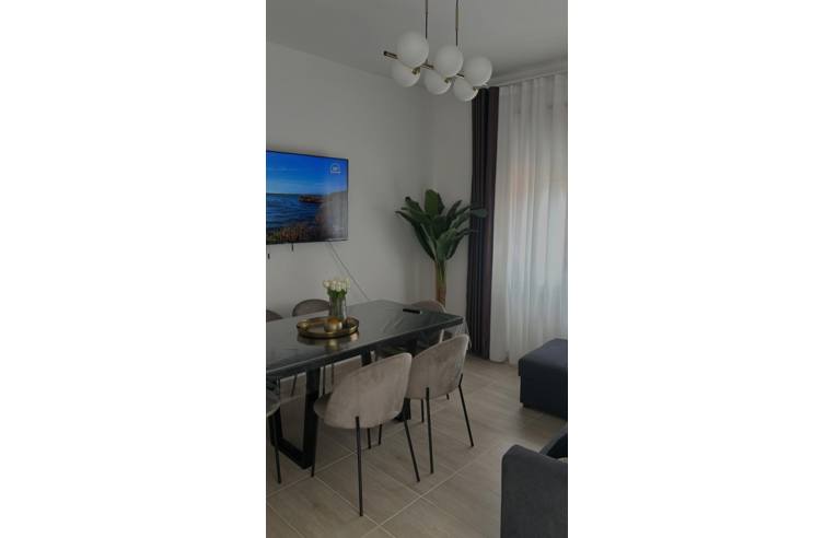 casa indipendente in vendita a Biella in zona Centro Città