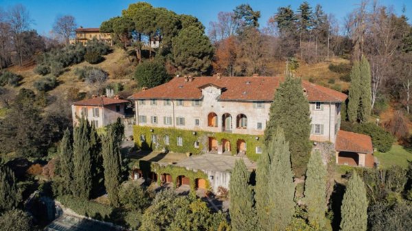 casa indipendente in vendita a Biella