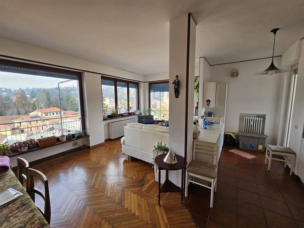 appartamento in vendita a Biella in zona Vaglio