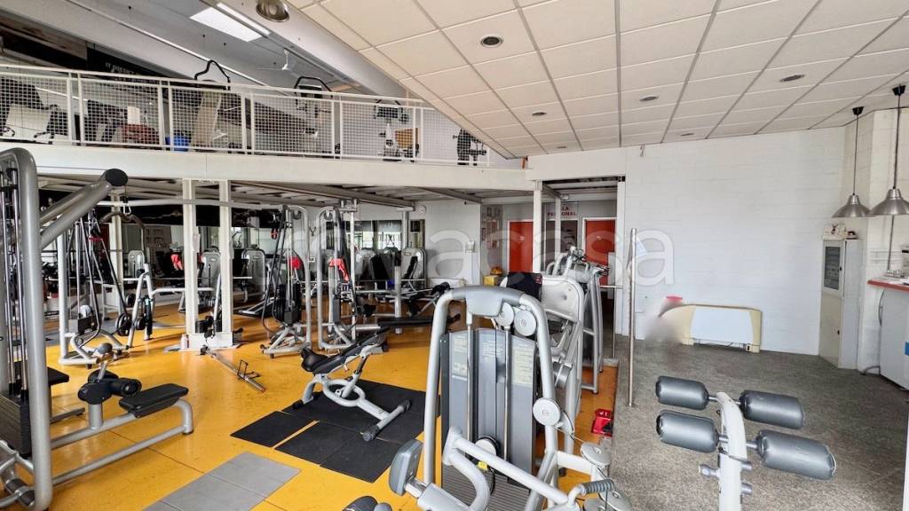 negozio in vendita a Biella in zona Chiavazza