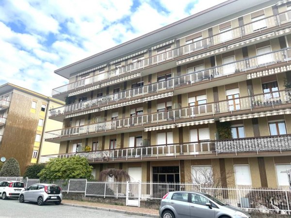 appartamento in vendita a Biella in zona Centro Città