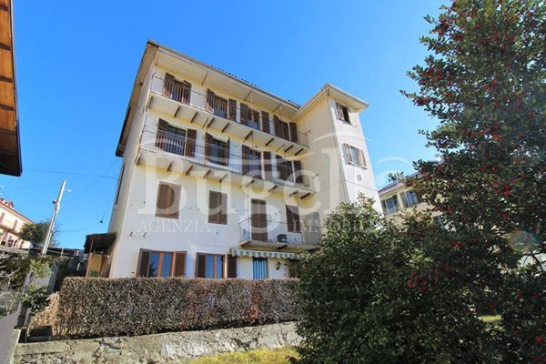 casa indipendente in vendita a Biella in zona Favaro