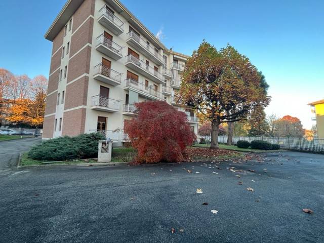 appartamento in vendita a Biella in zona Chiavazza