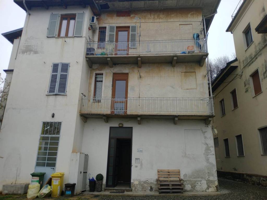 negozio in vendita a Biella in zona Cossila