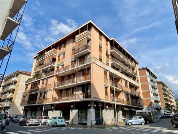 appartamento in vendita a Biella in zona Centro Città