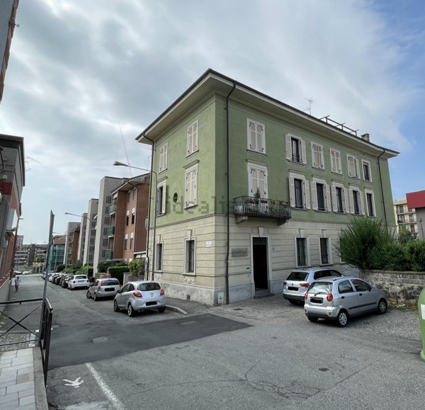 appartamento in vendita a Biella in zona Centro Città