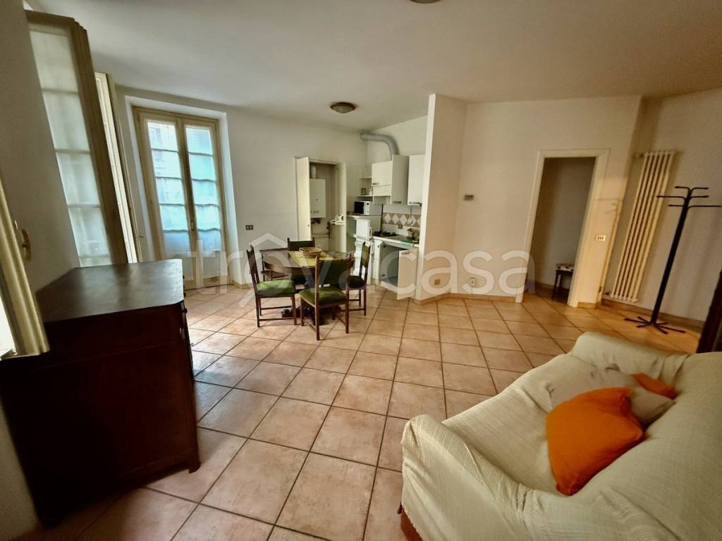 appartamento in vendita a Biella in zona Centro Città