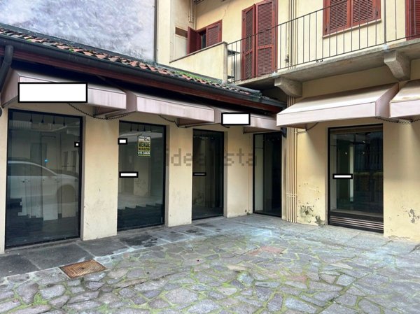 ufficio in vendita a Biella in zona Centro Città