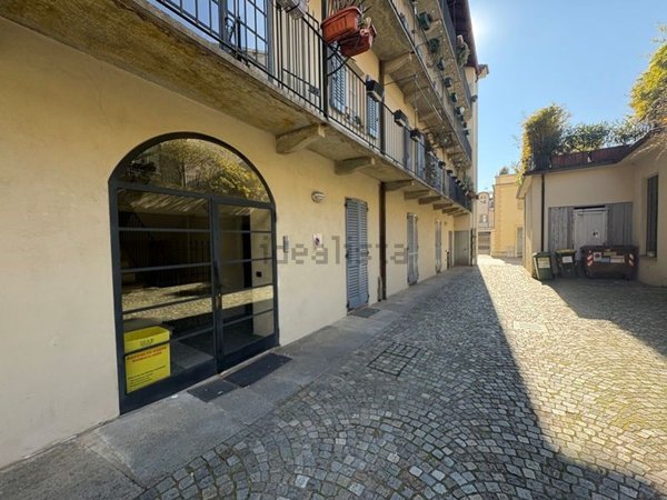 appartamento in vendita a Biella in zona Centro Città