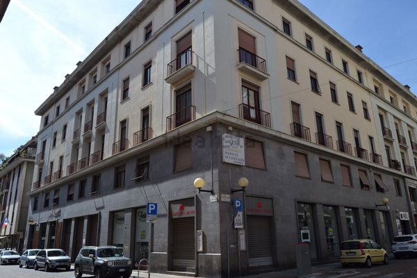 ufficio in vendita a Biella in zona Centro Città