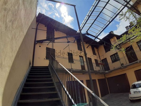 appartamento in vendita a Biella in zona Centro Città
