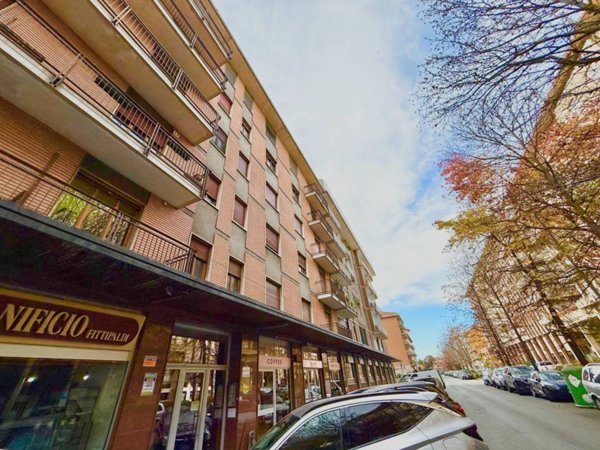 ufficio in vendita a Biella in zona Centro Città