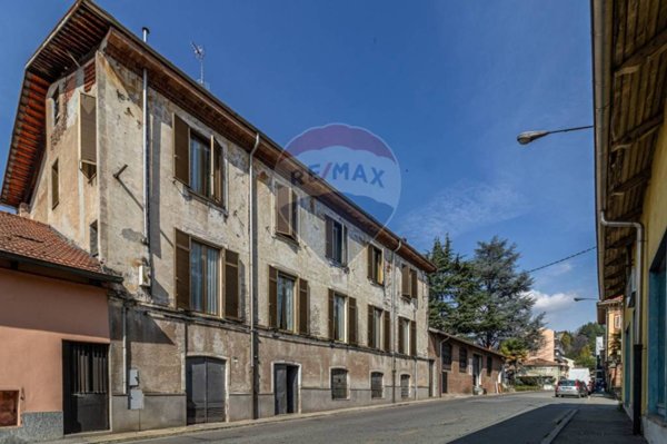 appartamento in vendita a Biella in zona Chiavazza