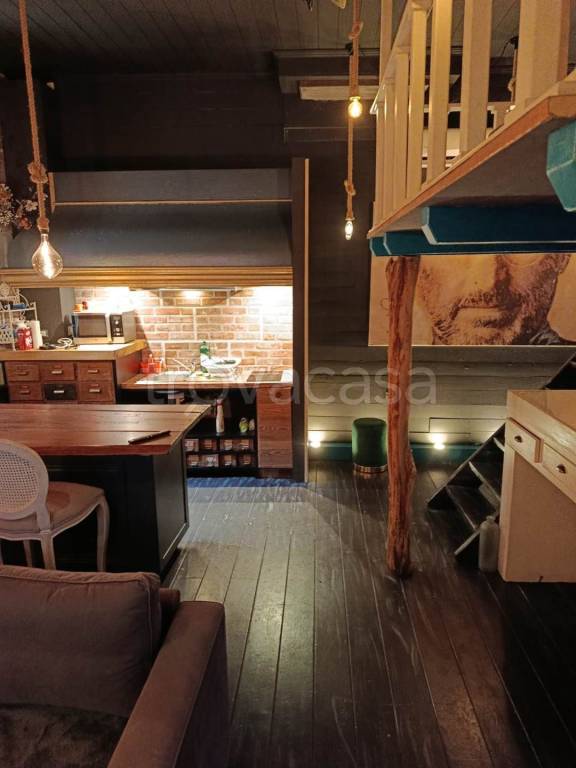 appartamento in vendita a Biella in zona Centro Città