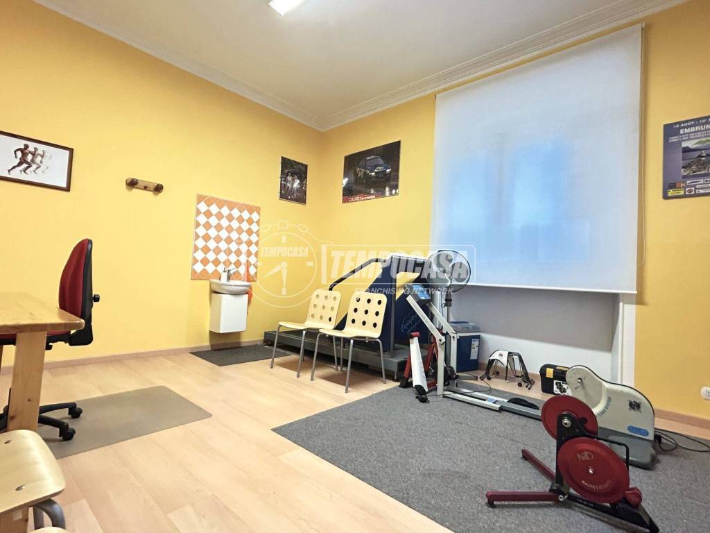 appartamento in vendita a Biella in zona Centro Città