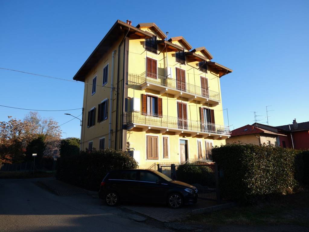 attico in vendita a Biella in zona Chiavazza