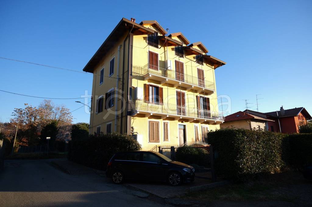 appartamento in vendita a Biella in zona Chiavazza