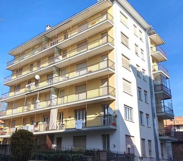 appartamento in vendita a Biella in zona Centro Città
