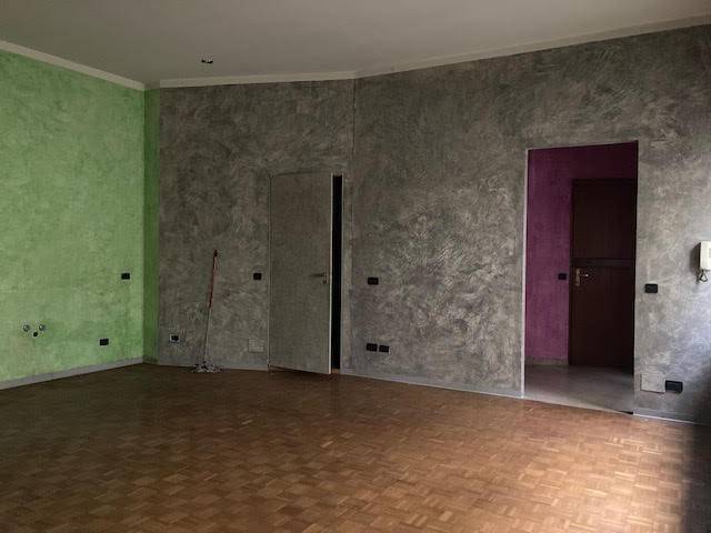 appartamento in vendita a Biella in zona Centro Città