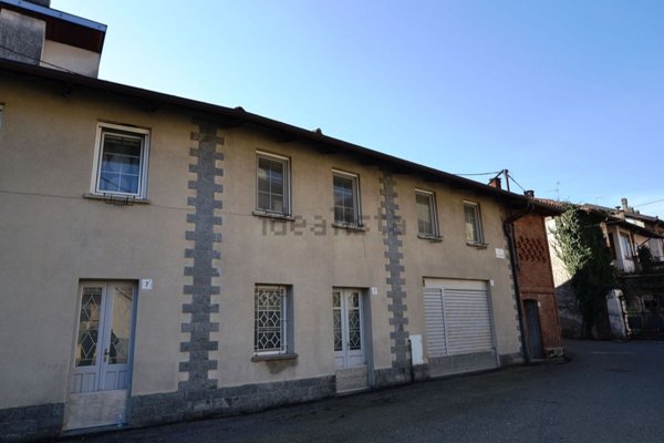 casa indipendente in vendita a Biella