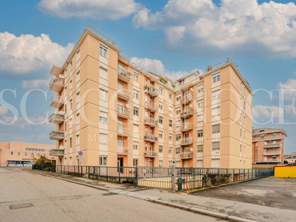 appartamento in vendita a Biella in zona Centro Città