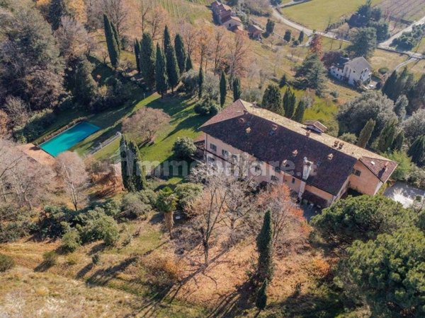 casa indipendente in vendita a Biella in zona Centro Città