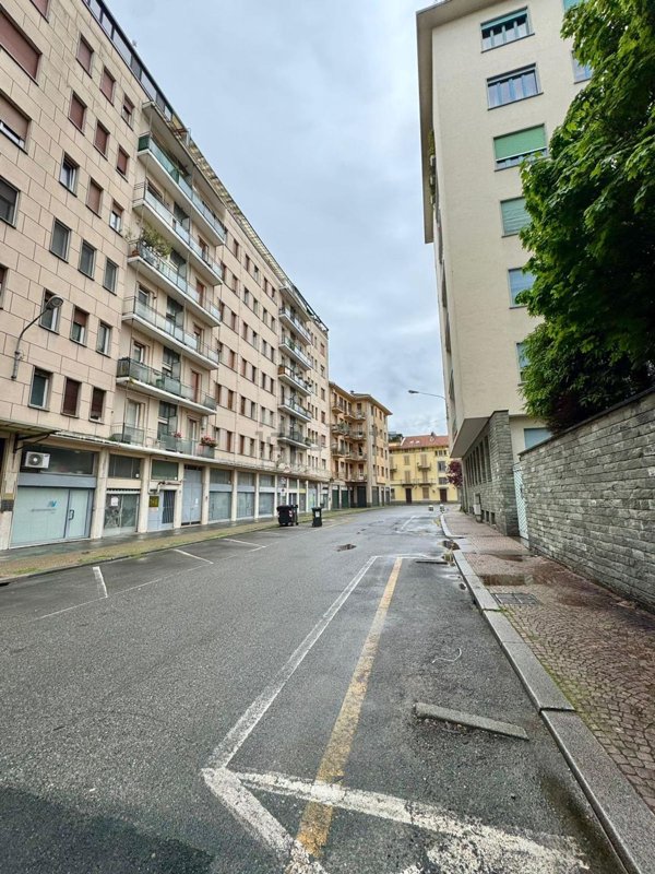 appartamento in vendita a Biella in zona Centro Città