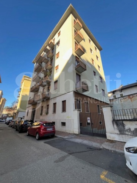 appartamento in vendita a Biella in zona Centro Città