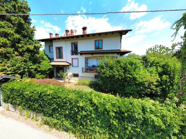 appartamento in vendita a Biella in zona Cossila