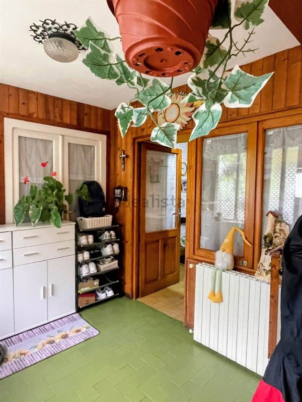 casa indipendente in vendita a Biella in zona Favaro