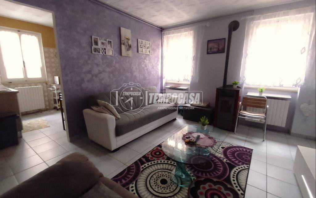 appartamento in vendita a Biella in zona Centro Città