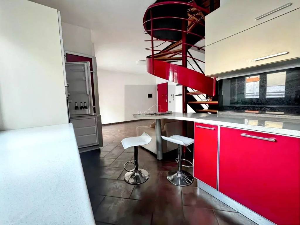 appartamento in vendita a Biella in zona Centro Città