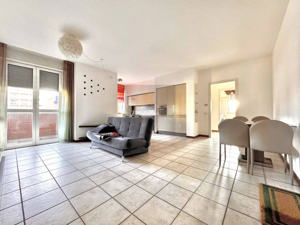 appartamento in vendita a Biella in zona Centro Città